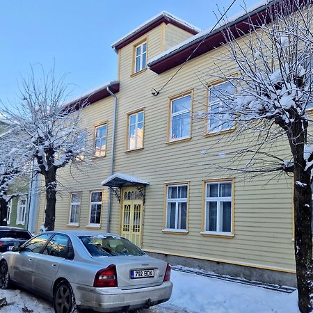 Tolstoi Scandinavian 1 Bedroom Apartment + Free Parking Tartu Bagian luar foto