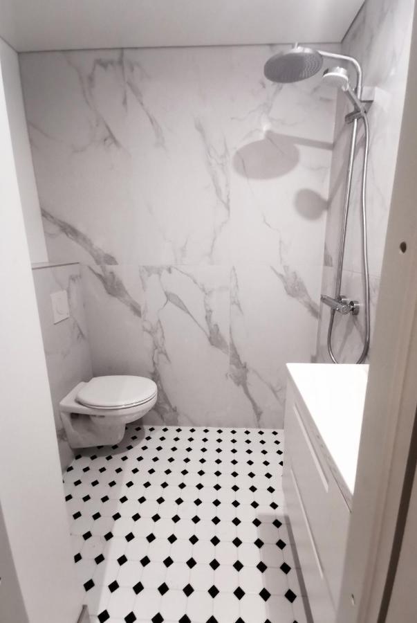Tolstoi Scandinavian 1 Bedroom Apartment + Free Parking Tartu Bagian luar foto